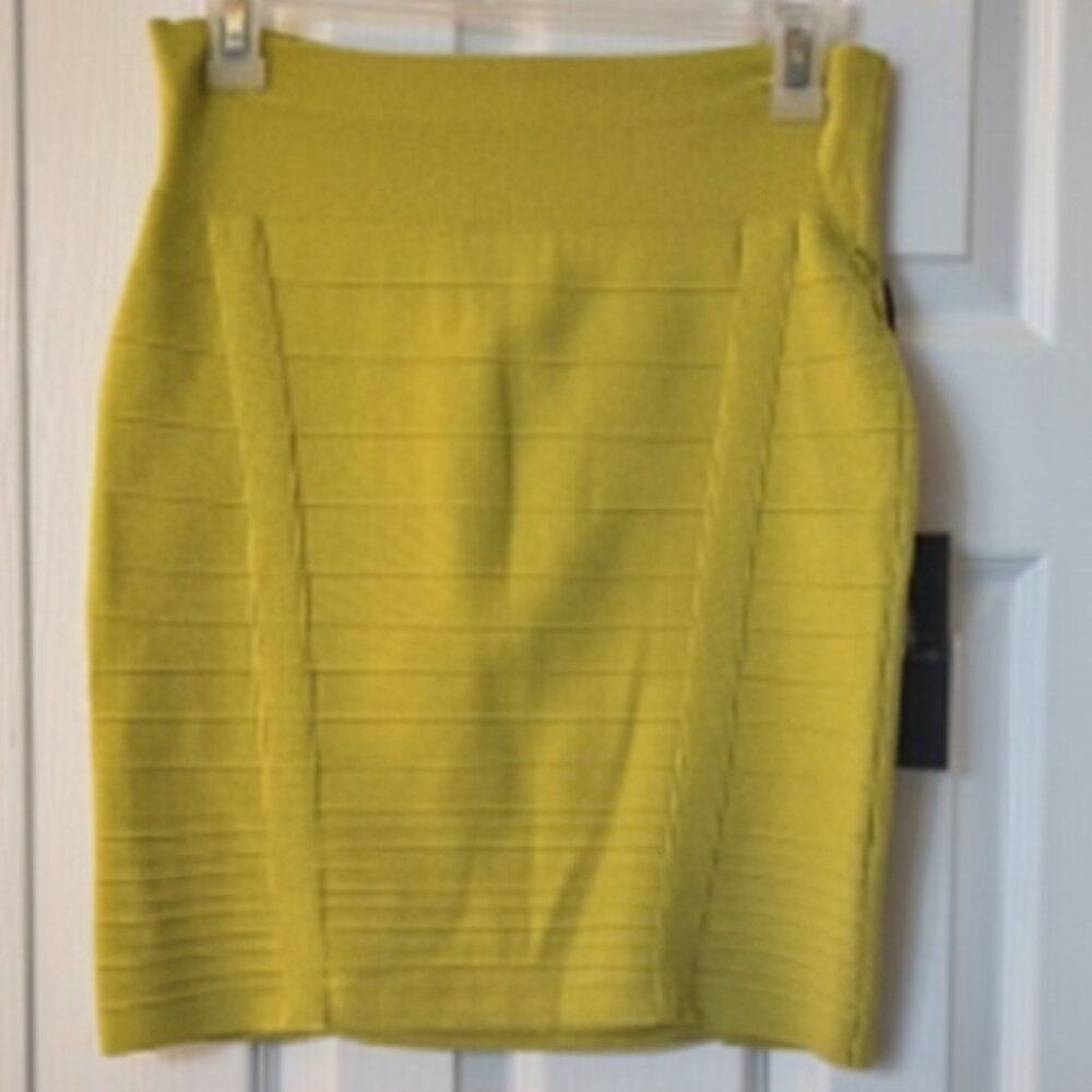 Rock & Republic Lime Green Ribbed Pencil Sz M Bodycon Bandage Skirt